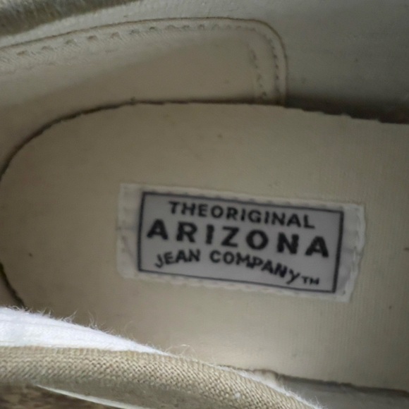 The Original ARIZONA JEANS CO. Suede Sneaker Shoe Neutral - Picture 2 of 6